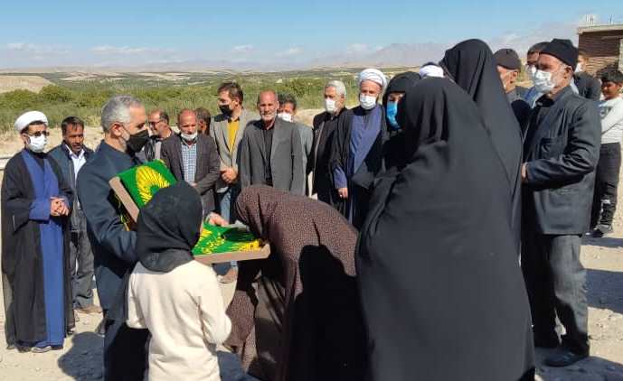 وقف ۱۰ من باغ سيب به آستان قدس رضوي در روستاي قرطاول